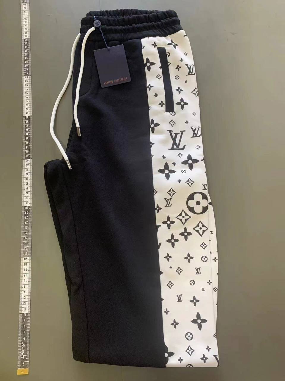  LV Sweatpants -3