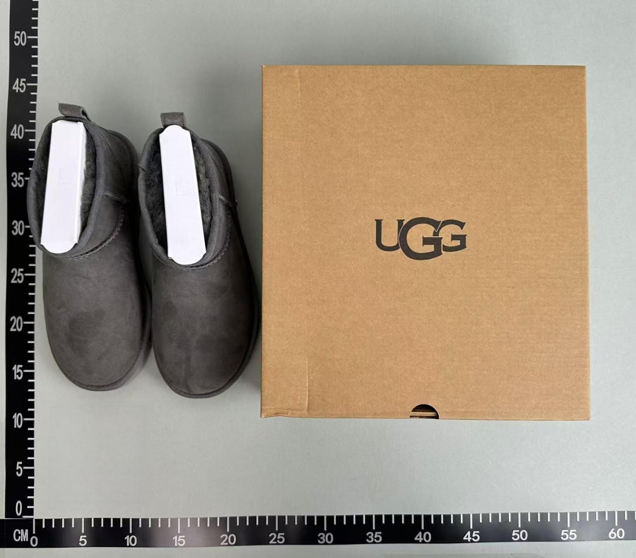 Ugg Snow Boots -4