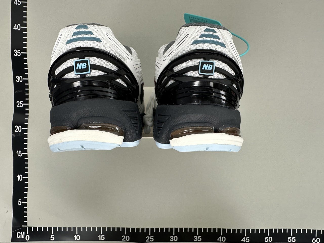 New Balance 1906R -3
