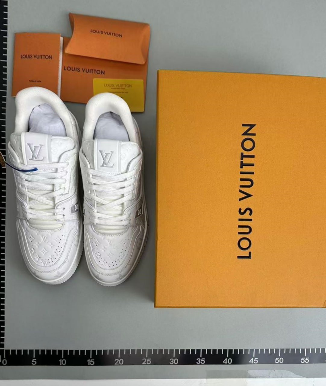 LV Sneakers -4