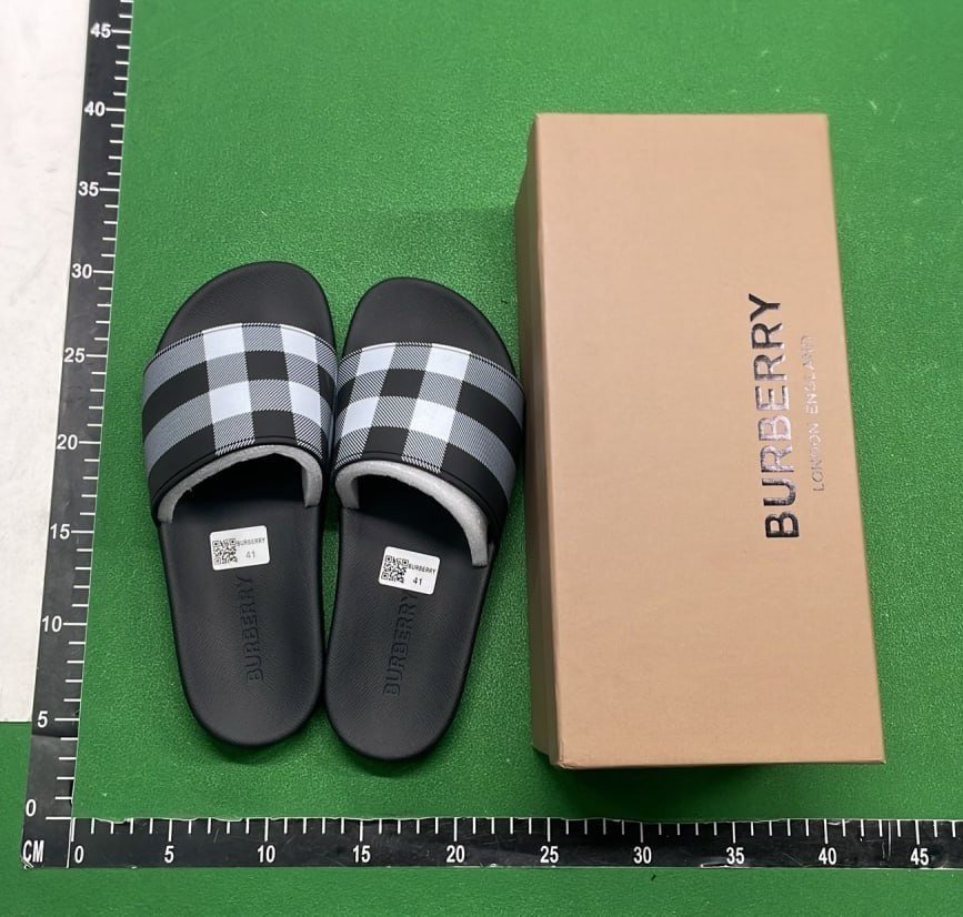 Burberry  Gucci  Hermes  Yeezy  crocs slippers -2