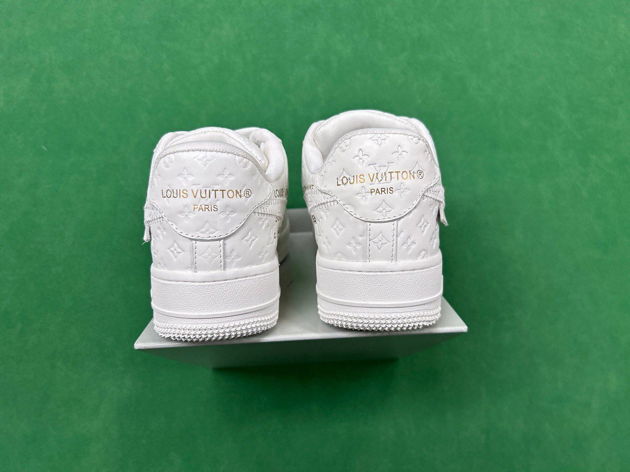 Louis Vuitton  -3