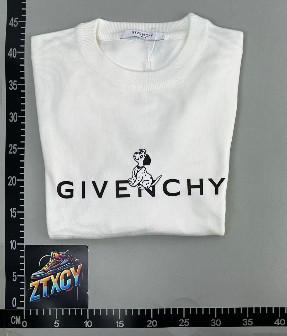 GIVENCHY sweater                                 -4