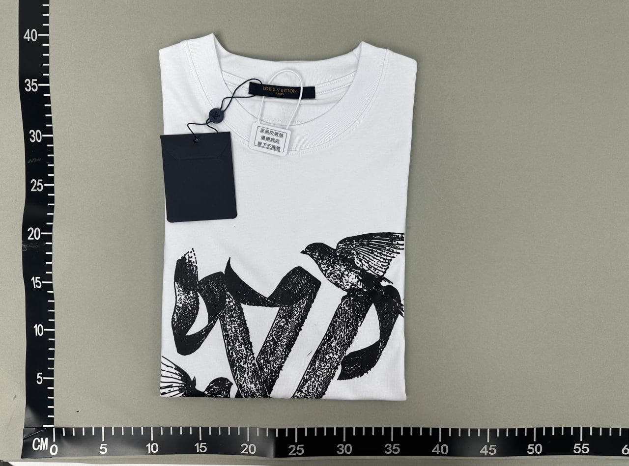 Louis Vuitton Tee -4