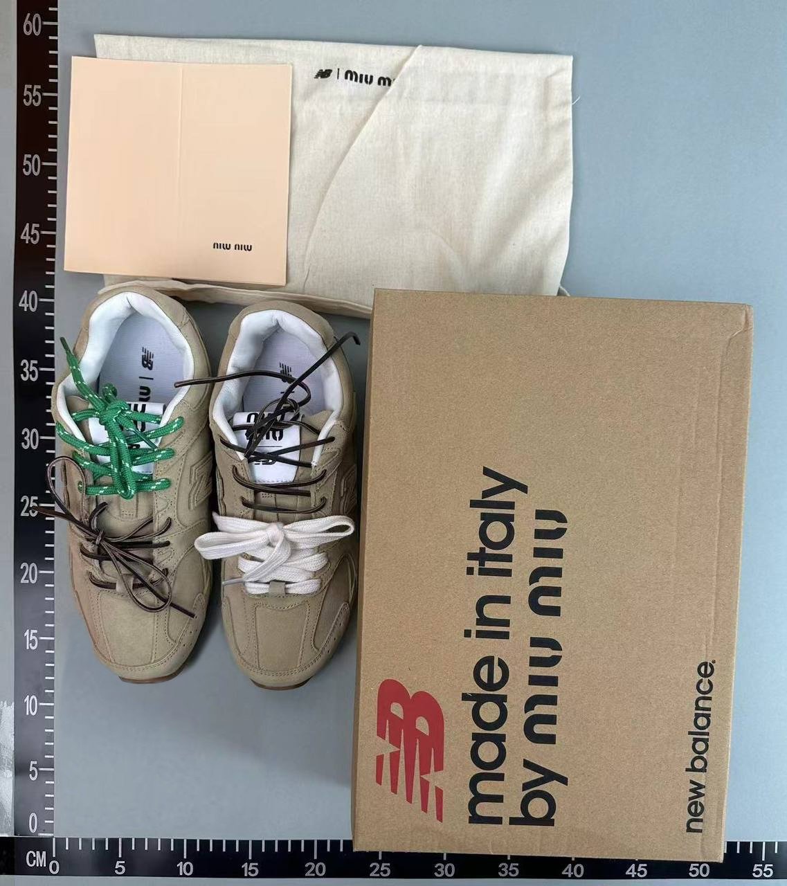 New Balance x MIU MIU 530 -4