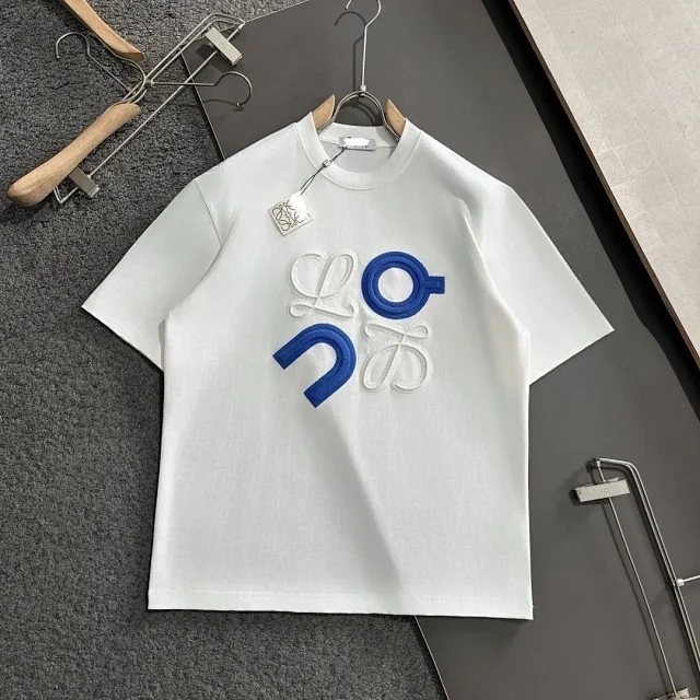 Fashionable short-sleeved shir