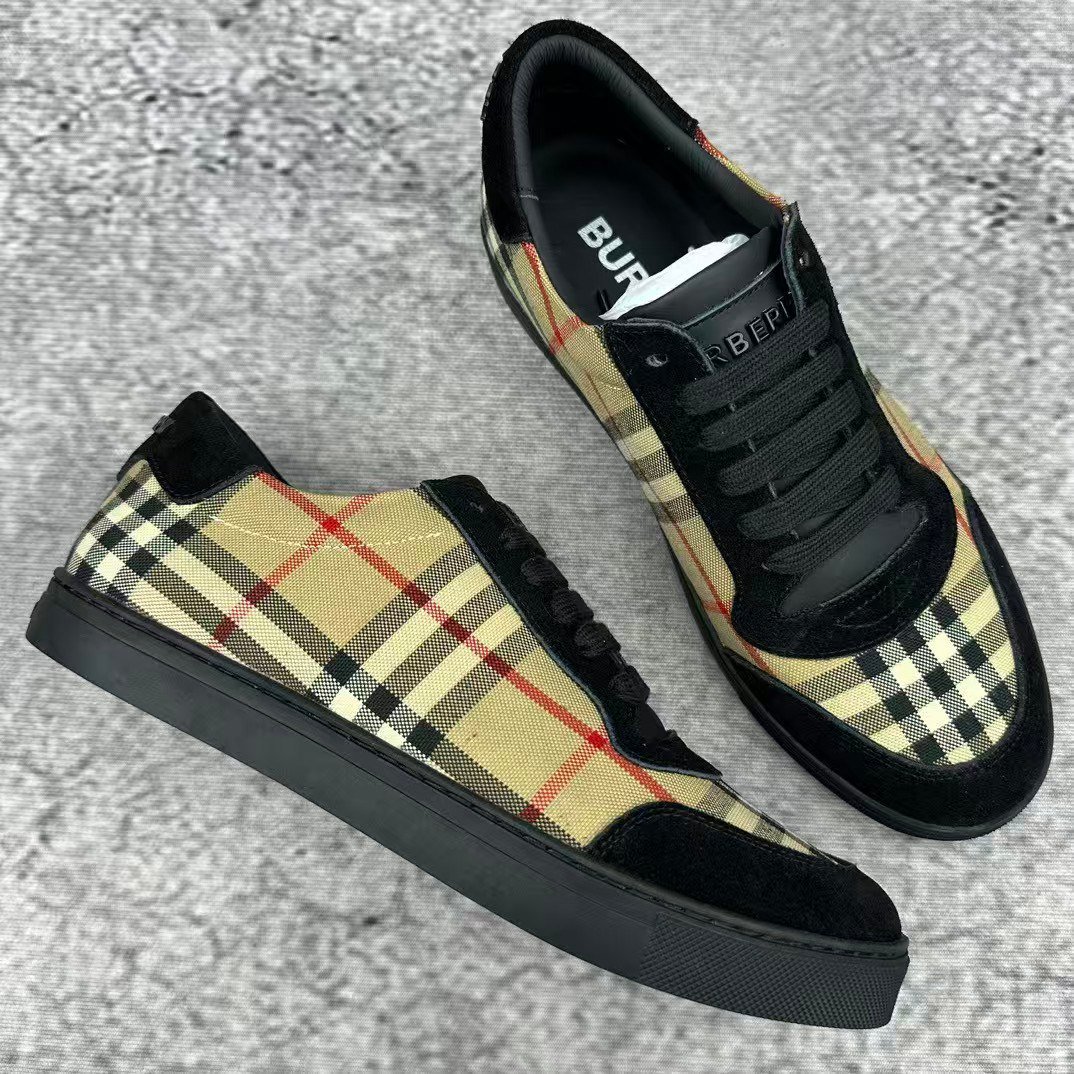Burberry vintage shoes -5