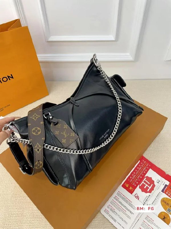 LV BAG -3