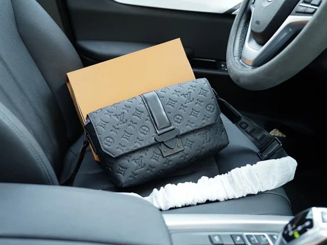LV BAG -2