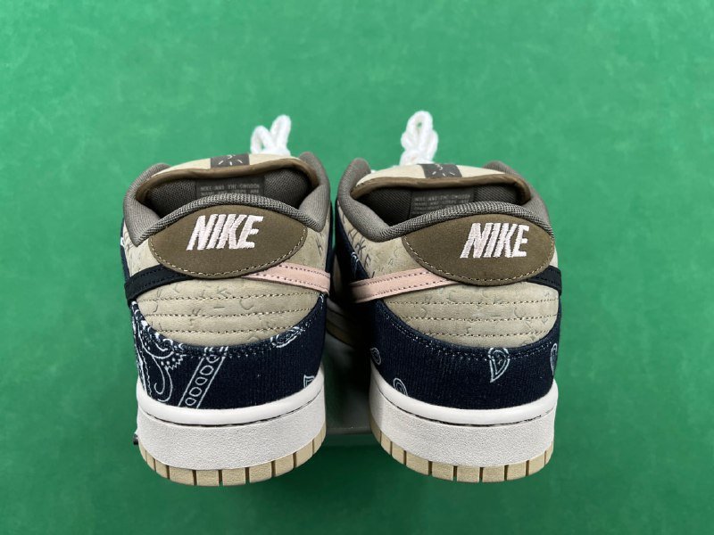 NIKE TOP-DUNK -4